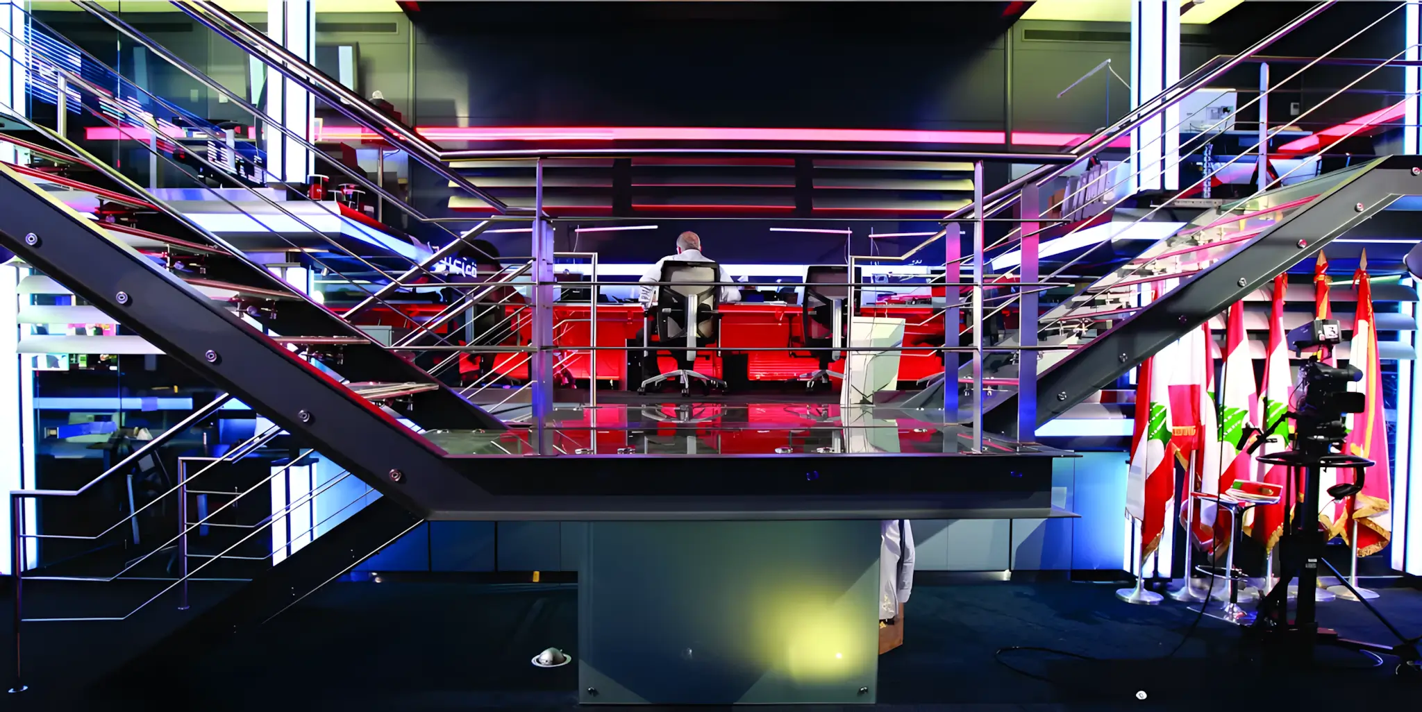 Glazed Stainless Steel Image